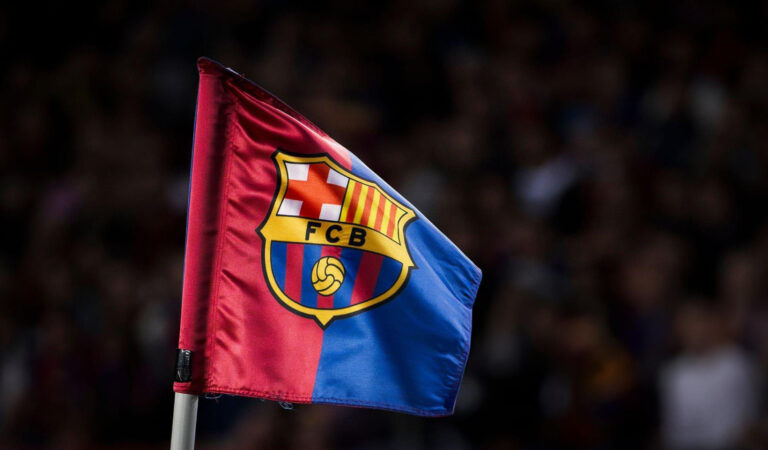 მძიმე ტრავმა — ბარსელონამ ცენტრალური მცველი დიდი ხნით დაკარგა